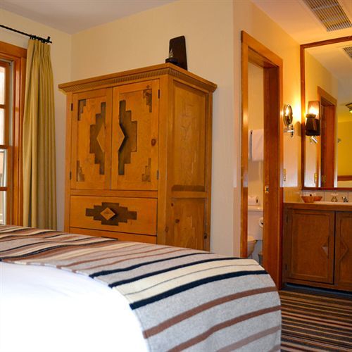 Hotel Chimayo De 4*